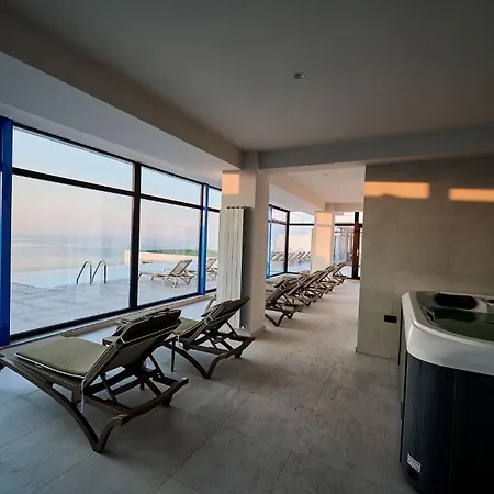 Kleo In Infinity Beach - Parking Apartman Mamaia